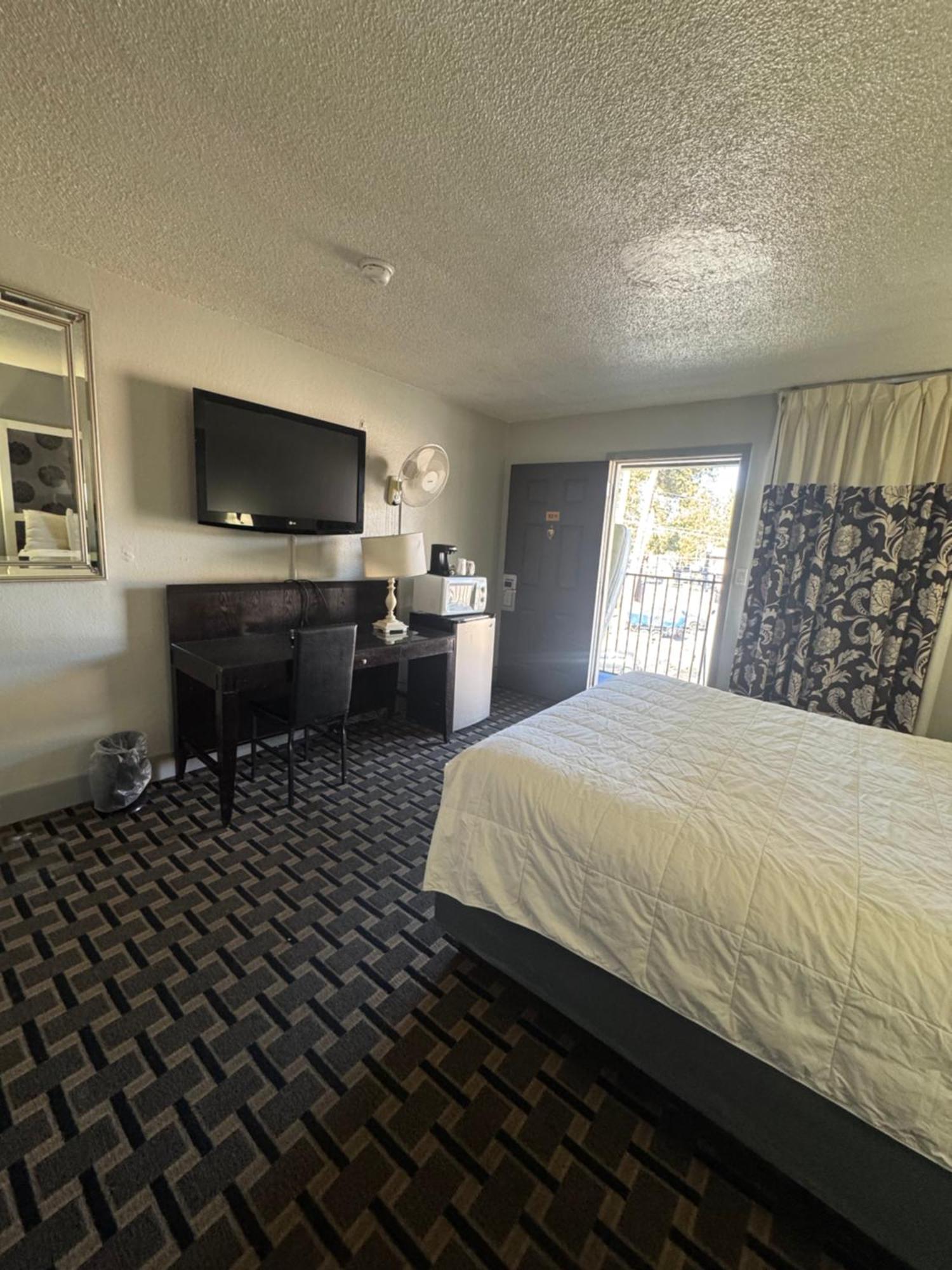 Budget Inn At The Heavenly Gondola South Lake Tahoe Exterior photo
